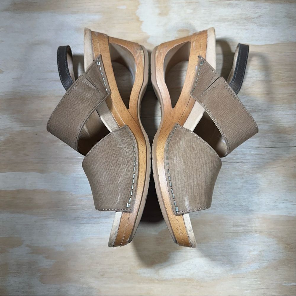 Dansko Tamia Tan Wedge Sandals Women’s Size 8.5 - Picture 4 of 9